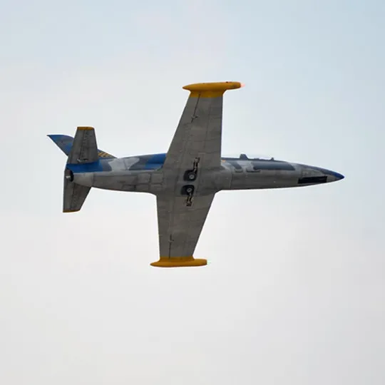 jet-a-turbine-radiocommande-l-39-albatros-arf (2).webp