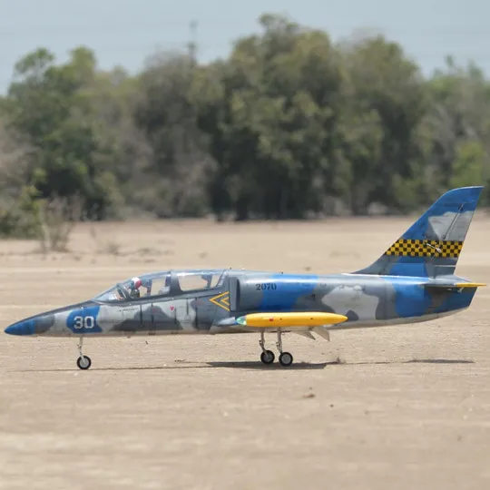 Jet à turbine radiocommandé L-39 Albatros ARF